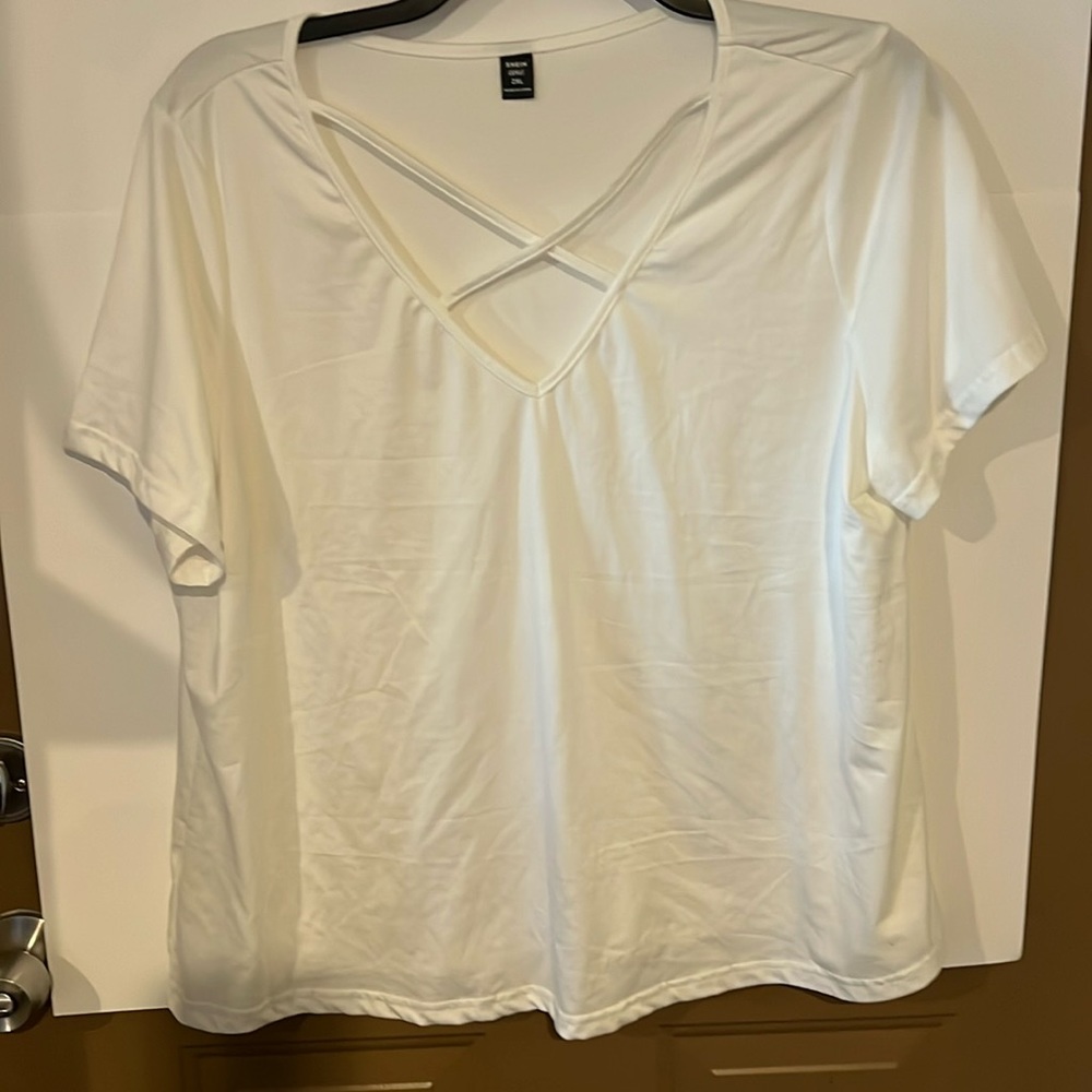 Cute white Tee